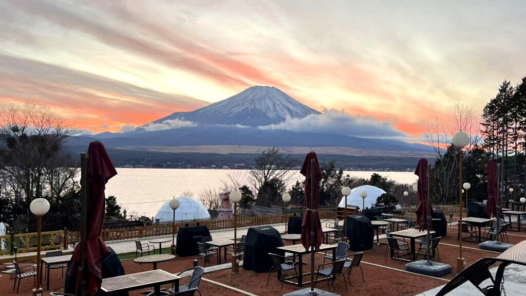 Godere hotel 富士山中湖 ビアガーデンフライヤー